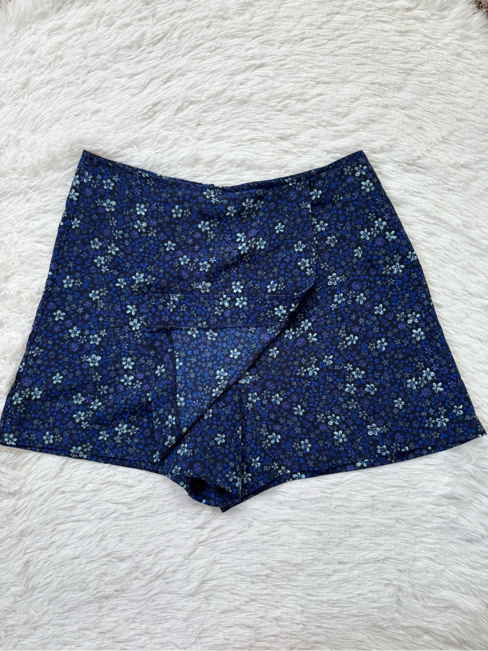 Vtg 90s Accomplice navy blue ditsy floral wrap front skort size medium